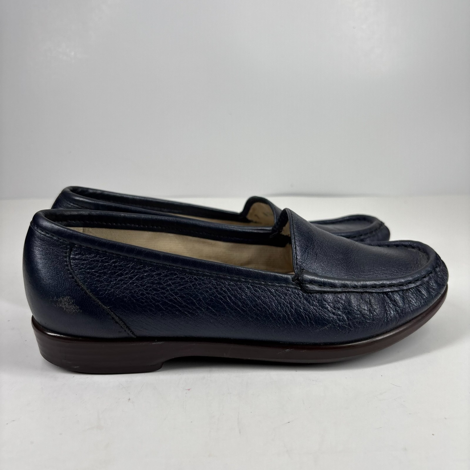 SAS Simplify Women’s US 7W Navy Leather Slip-On Comfort Walking Flats Loafers