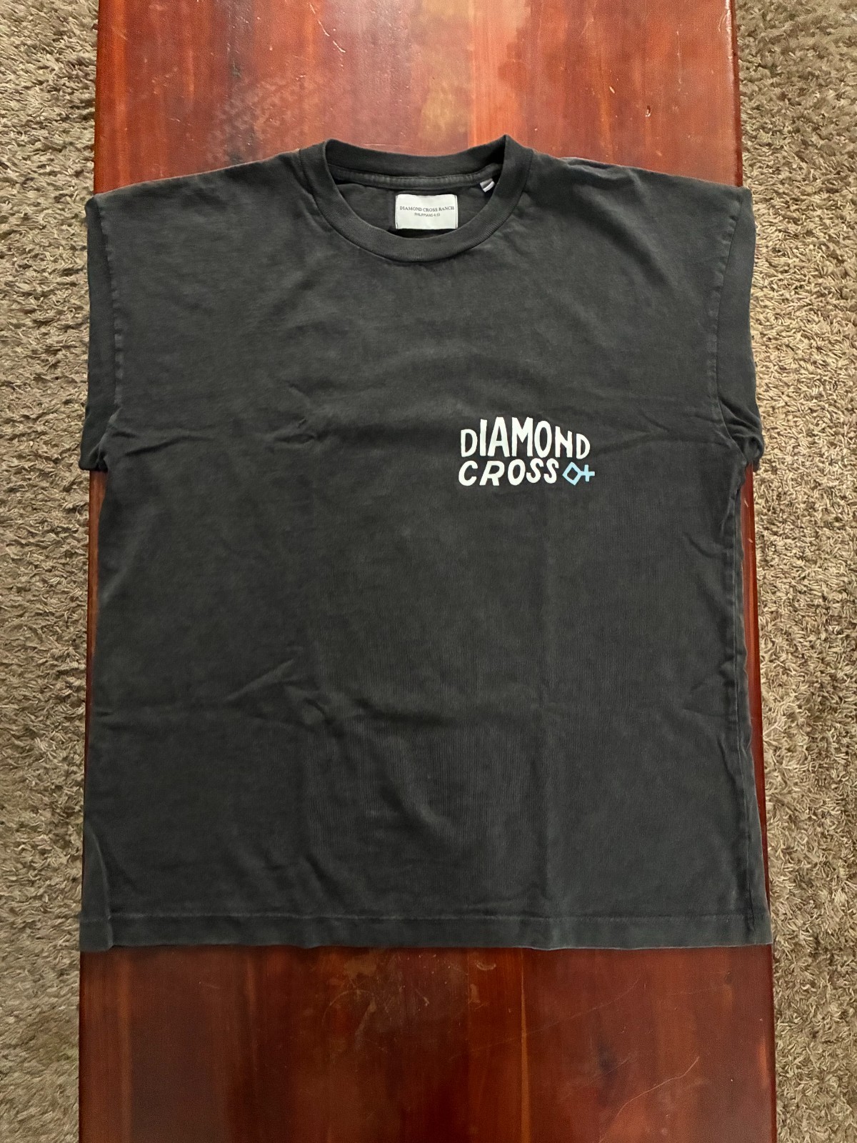 Diamond Cross Ranch Maverick T-Shirt Mens Medium Sun Faded Black Graphic Tee