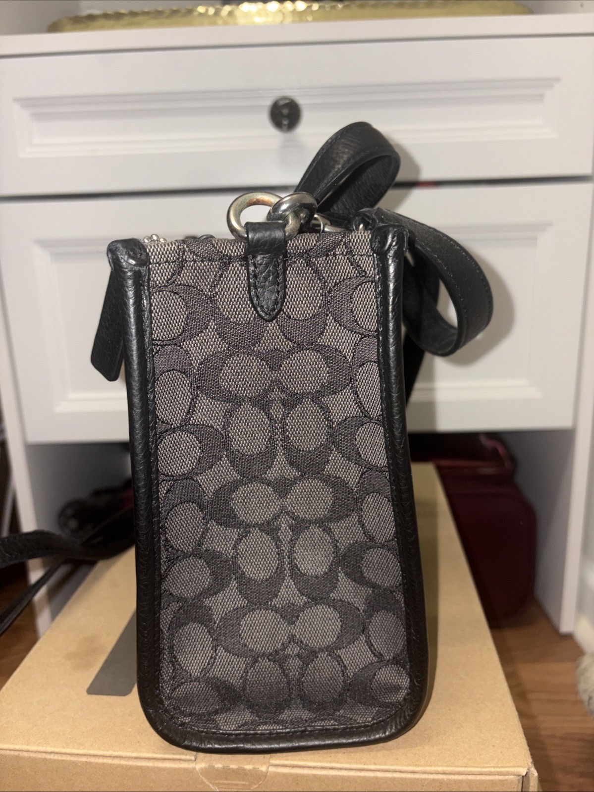 Coach Dempsey Tote 22 in Signature Jacquard with Stripe & Coach Patch. Used Once