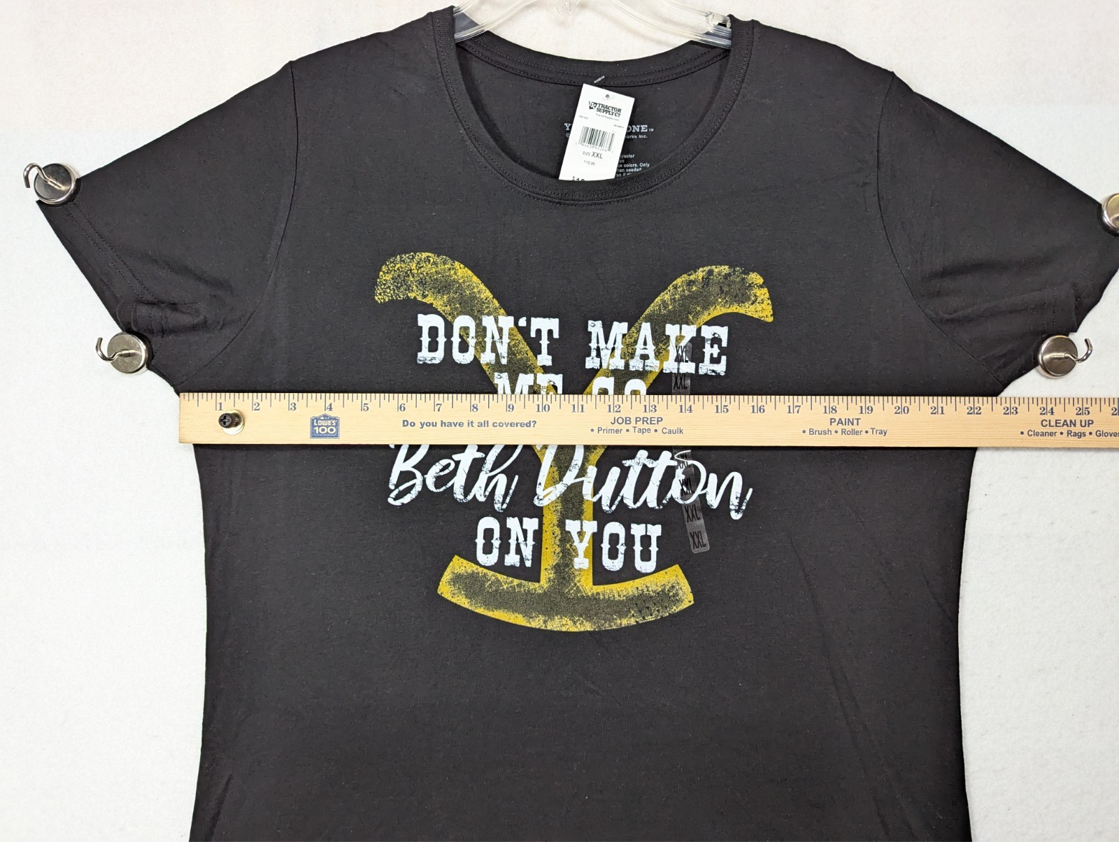 Yellowstone – Dutton Ranch – Women’s – Black Fitted T-shirt – Size XXL