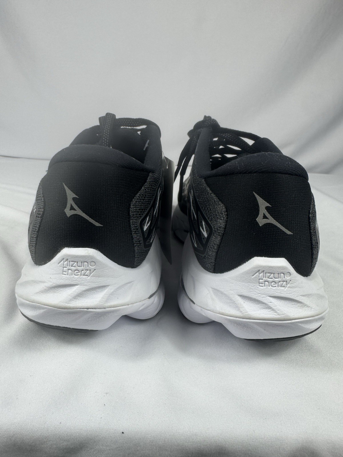Mizuno Wave Inspire 20 D Ebony White EY00 Women Running Shoes – US 6.5 EU 36.5