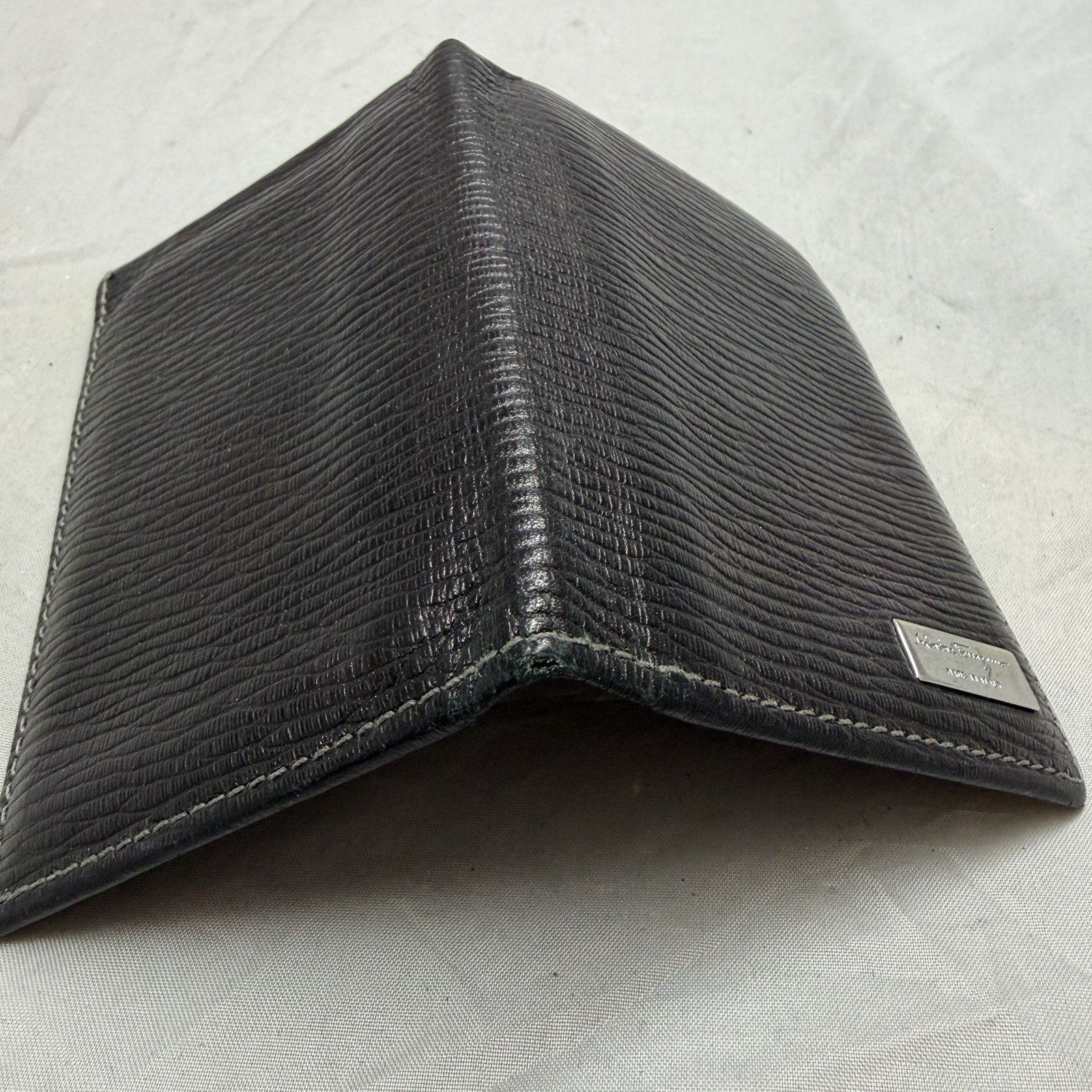 Genuine Salvatore Ferragamo Leather card case / Card case black / Good Condition