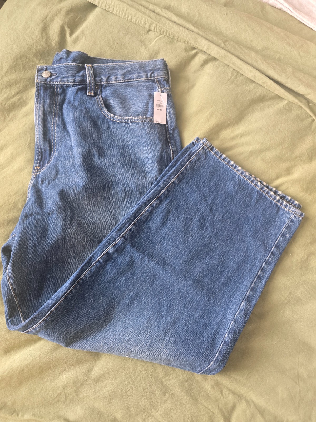 NWT GAP X HAILEY BIEBER The Hailey Extra Baggy Jean – Light Indigo – 33 (16 R)