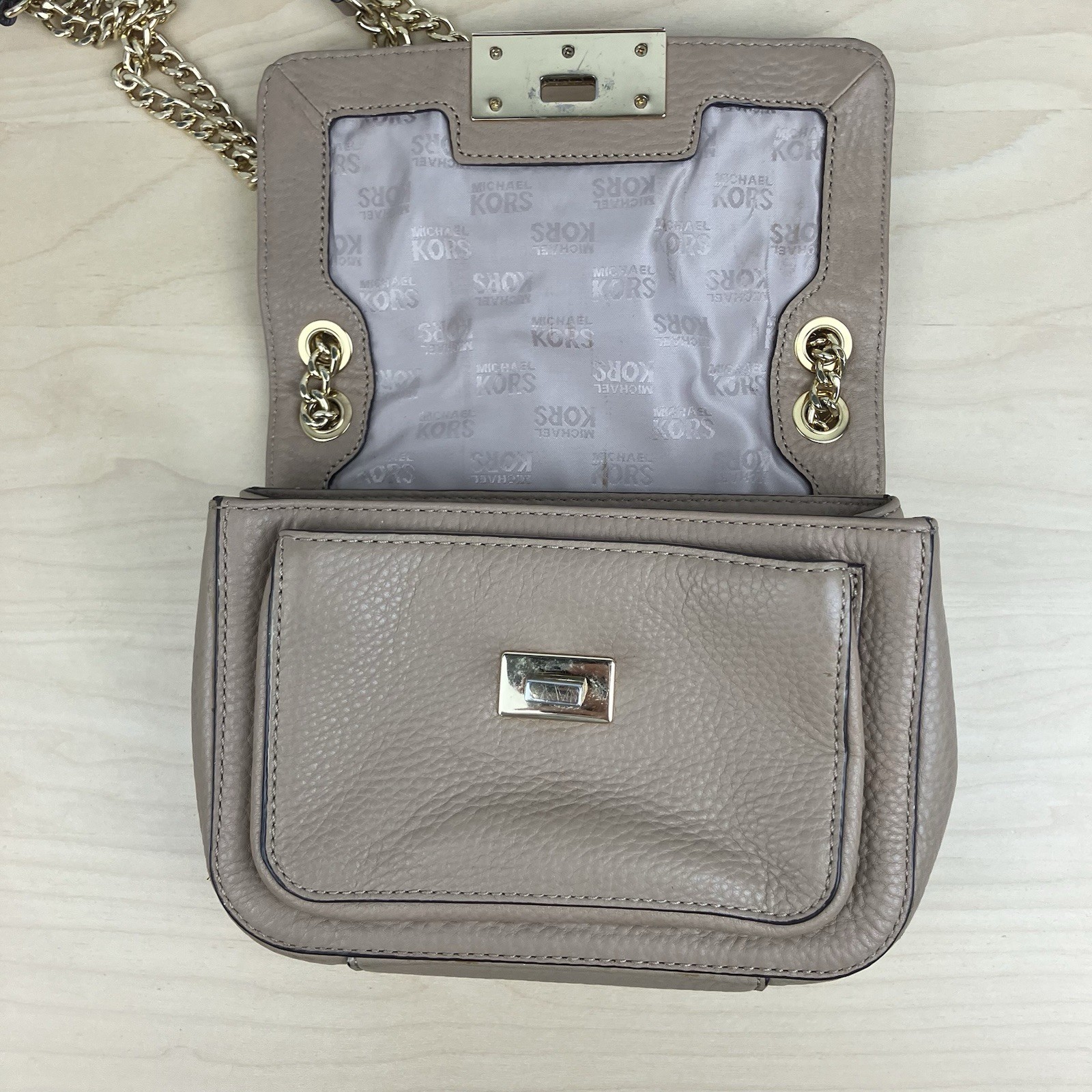 Michael Kors Sloan Tan Pebbled Crossbody Bag Small Turn Lock Chain Strap Gold
