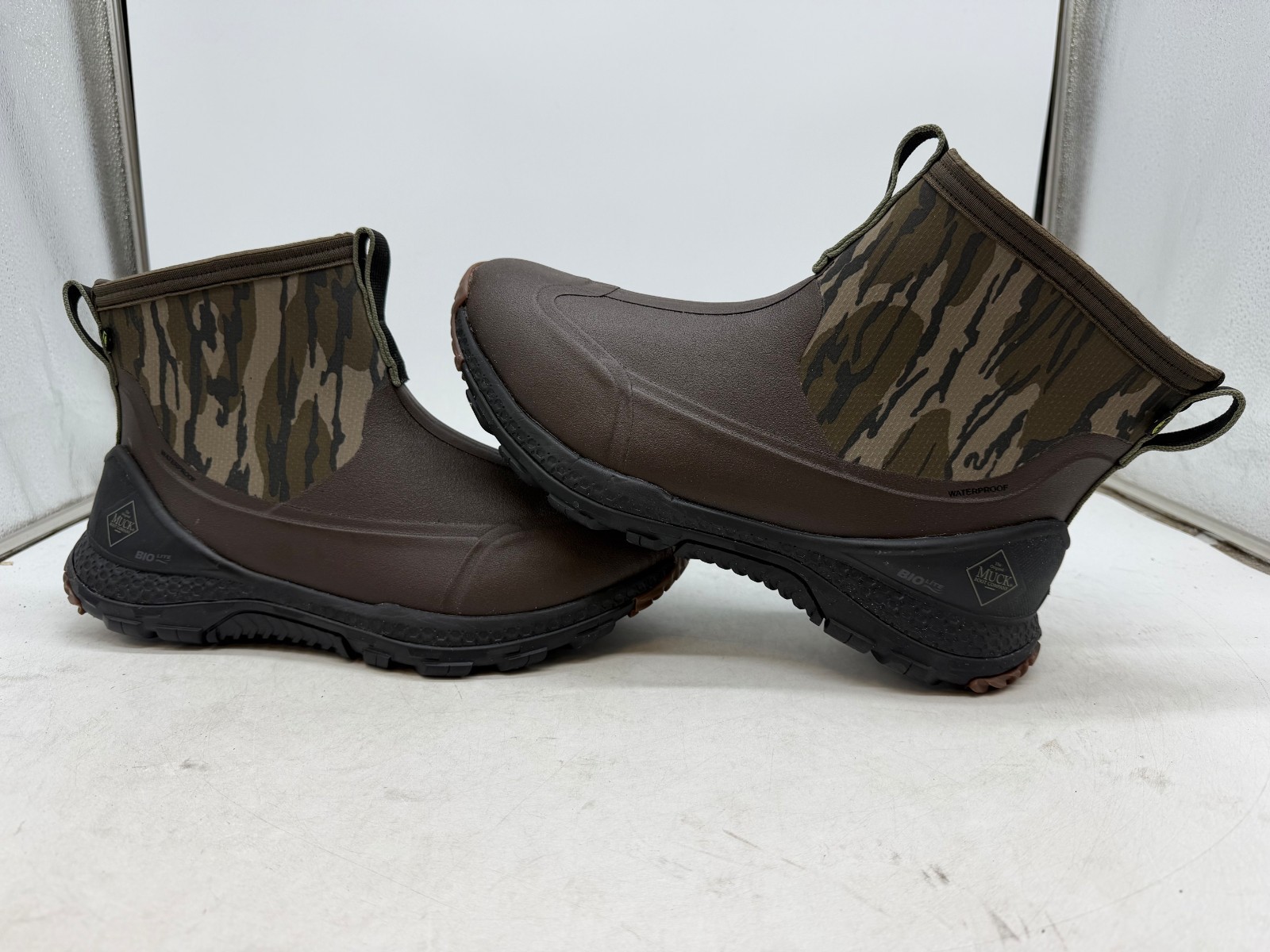 Muck 8″ Outscape Max Boots Men’s Mossy Oak Bottomland Slip On Waterproof – 11