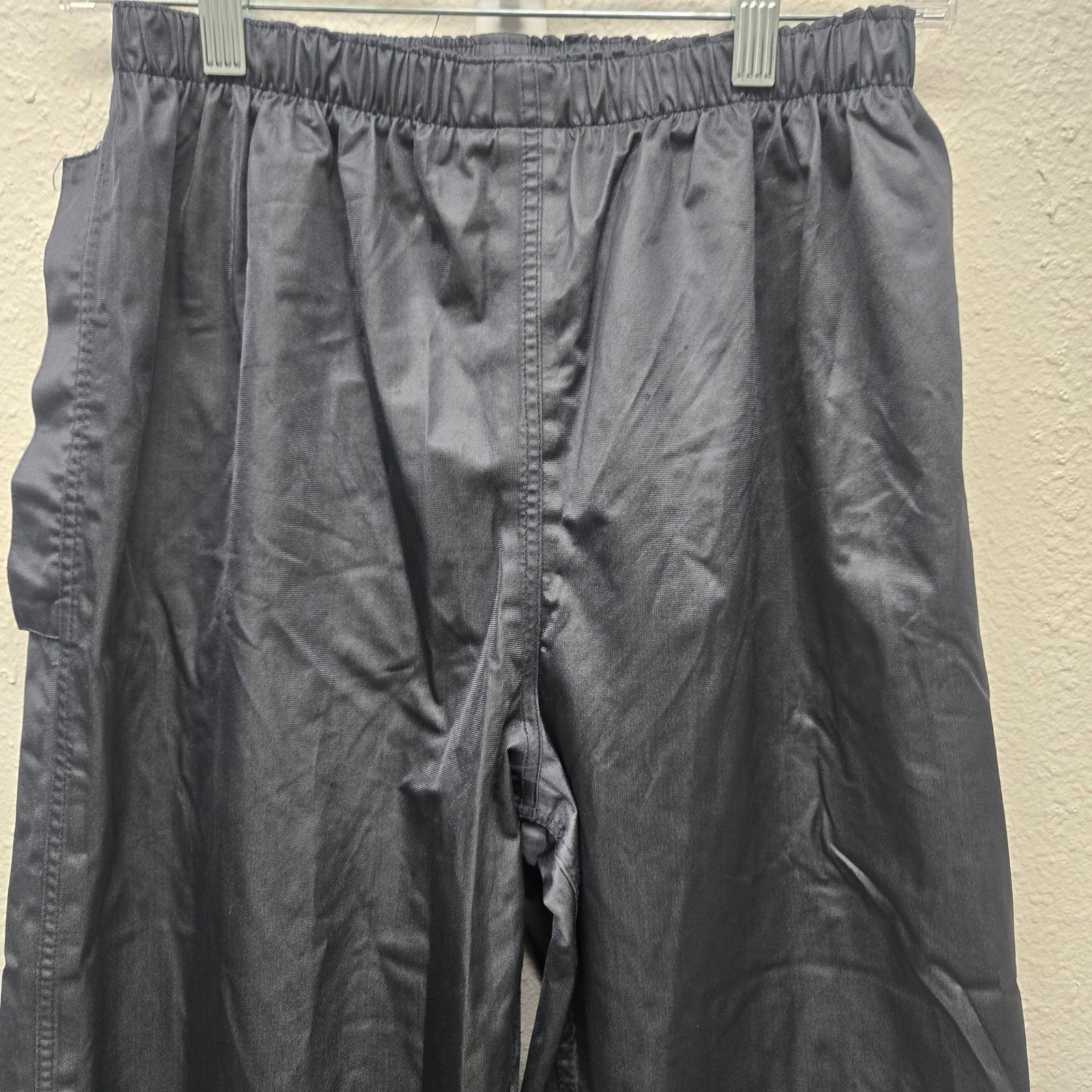 Black Windbreaker Cargo Pants Elastic Waist Ankle Zip Athletic Streetwear