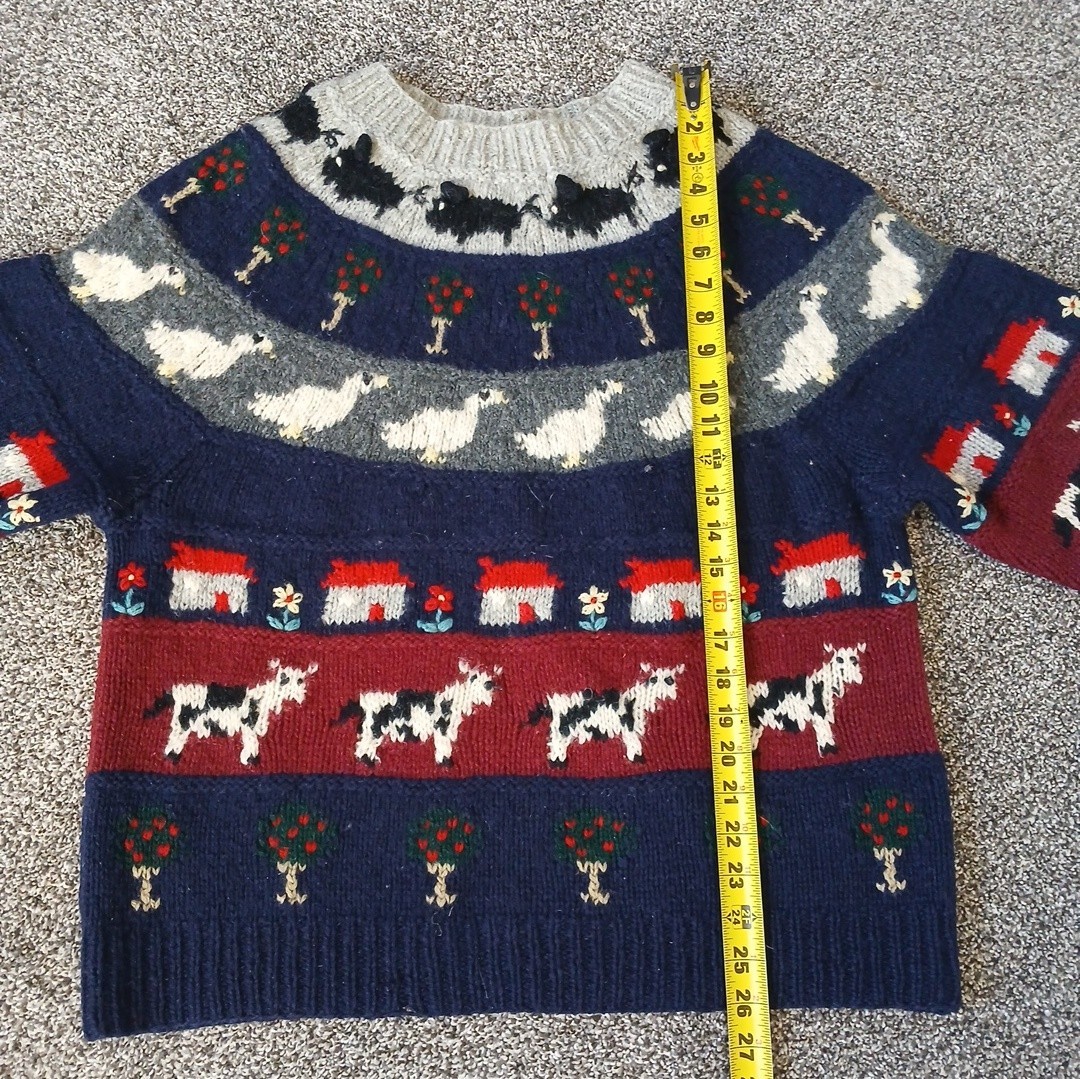Susann D Knitted By Hand 100% Wool Shetland Farm Animal Sweater Medium