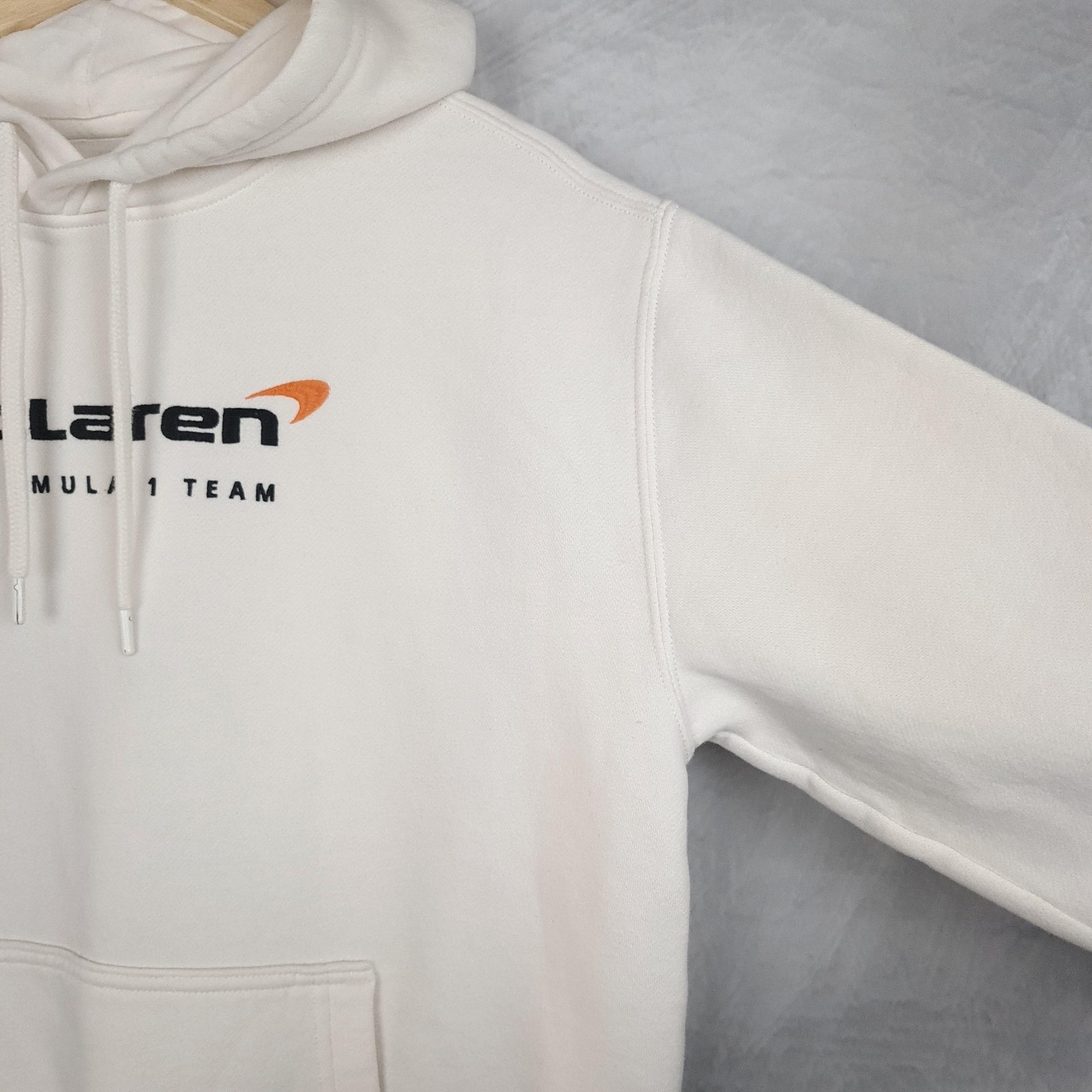 Hollister McLaren Formula 1 Team Hoodie Sweatshirt Mens Medium White Racing