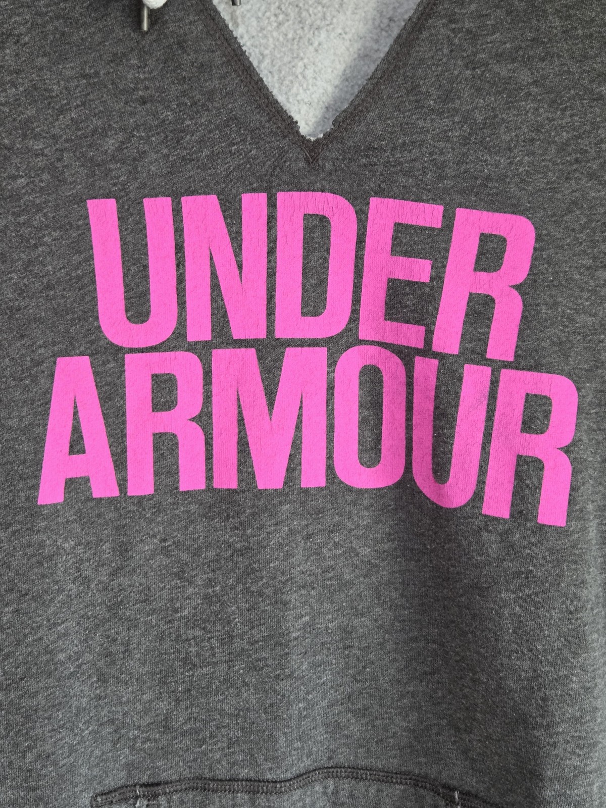 Under Armour Hoodie Womens Small Gray Pink Logo Pullover Sweatshirt Loose Fit