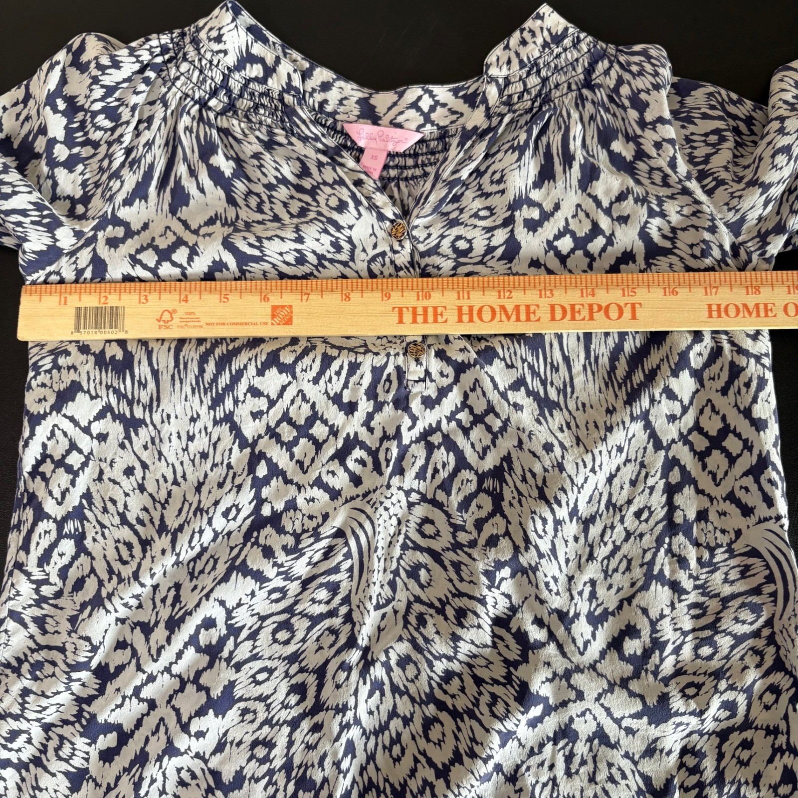 Lilly Pulitzer Elsa Blouse Top Womens XS 100% Silk Pineapple Party Navy White