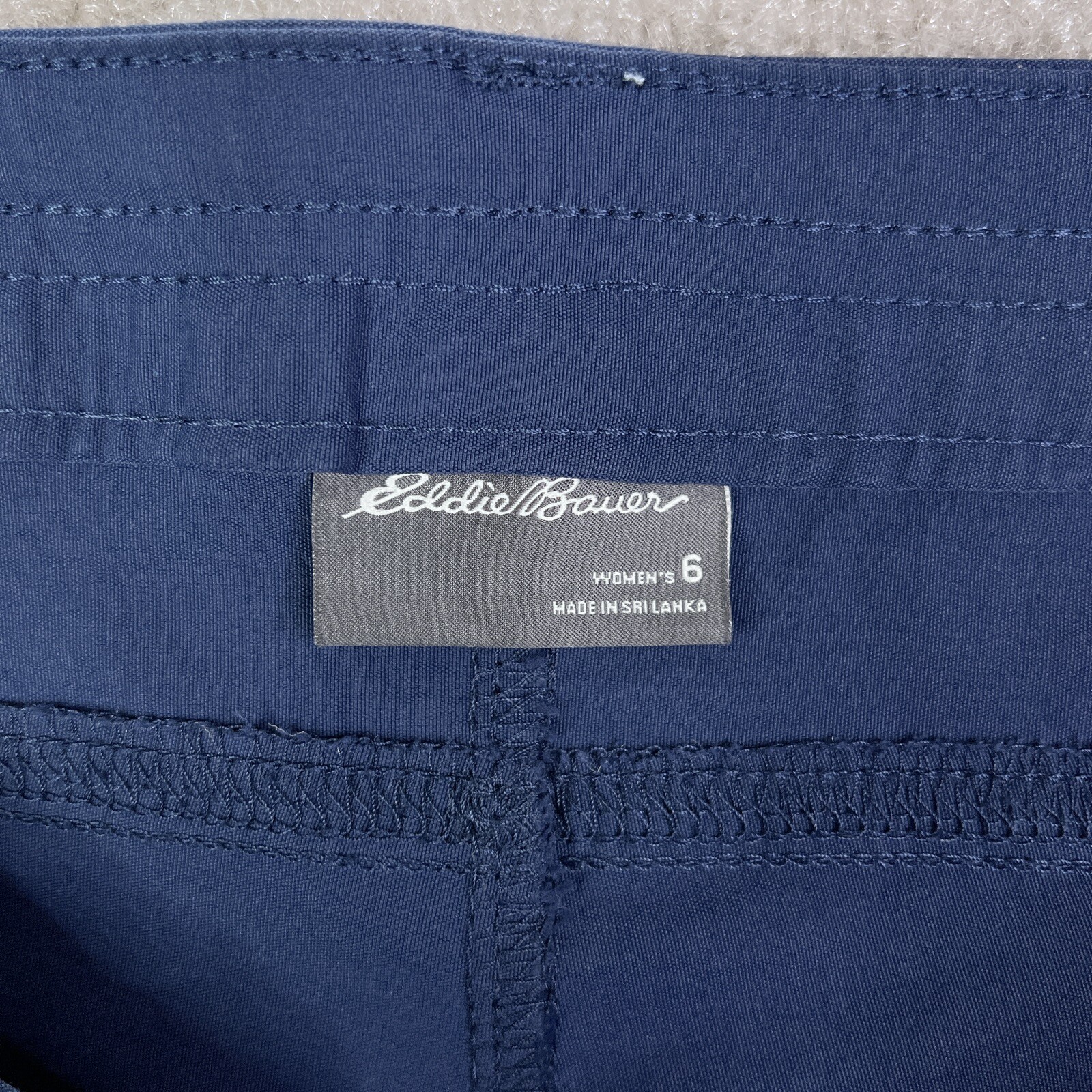 Eddie Bauer Women’s Rainier Guide Pro Capri Pants 6 Navy Blue Nylon Spandex
