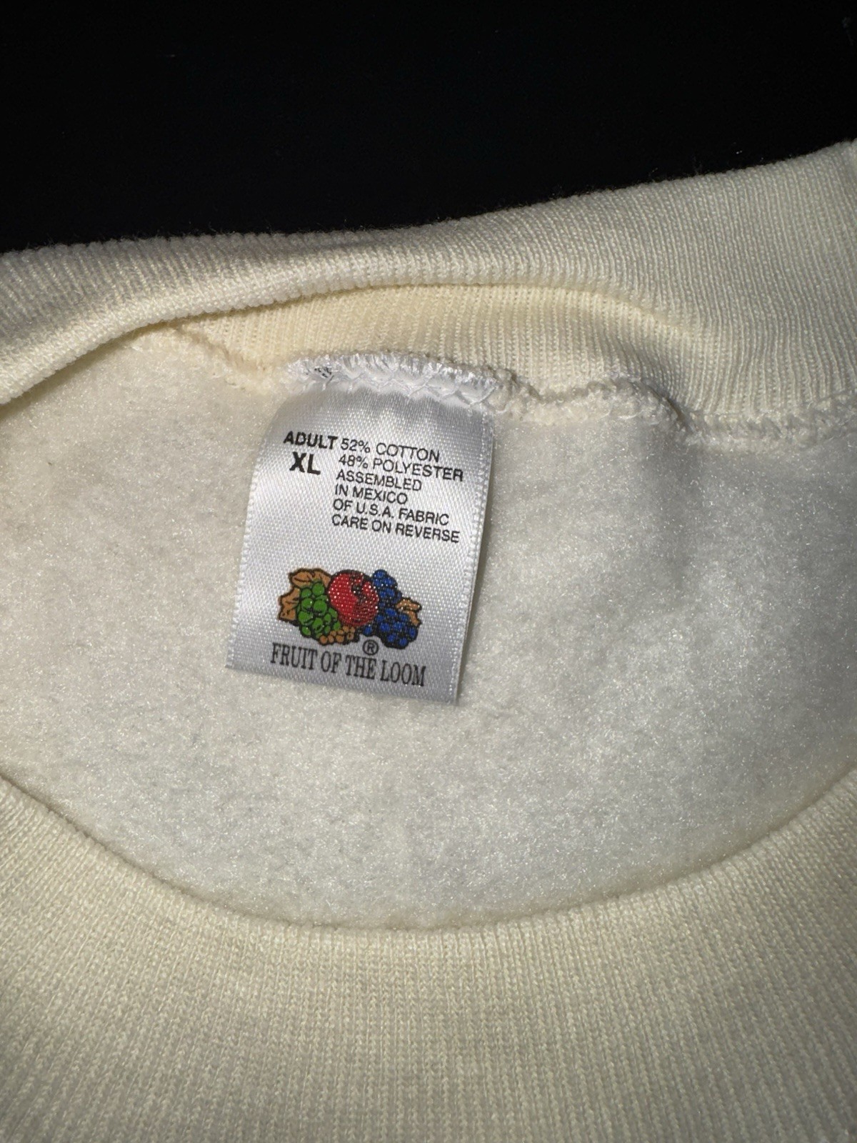 Vintage NOS 90’s Large Ivory Fruit Of the Loom Blank Set In Sleeve Sweatshirt