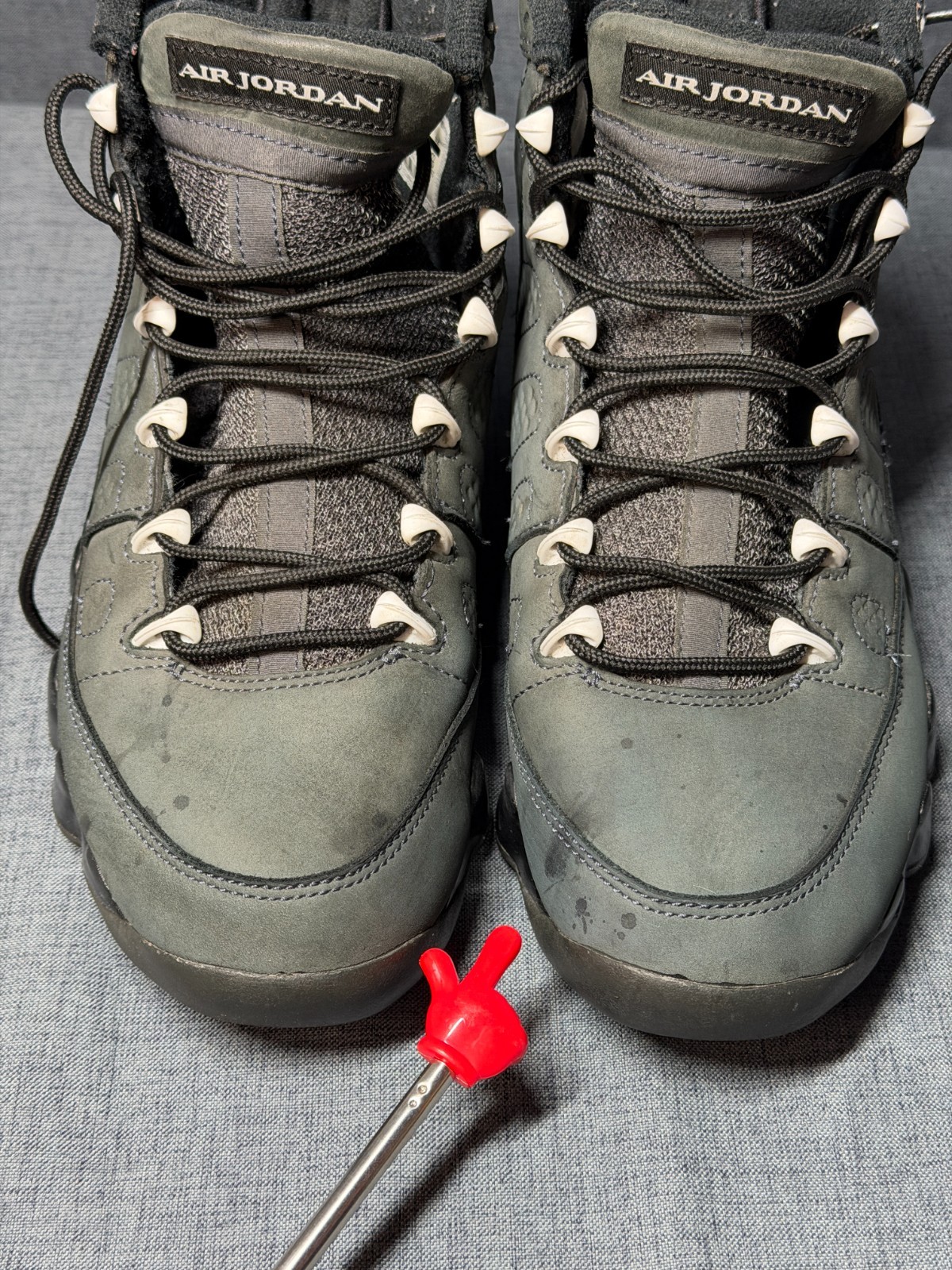 Size 8.5 – Air Jordan 9 Retro Anthracite Black & Grey) 302370-013