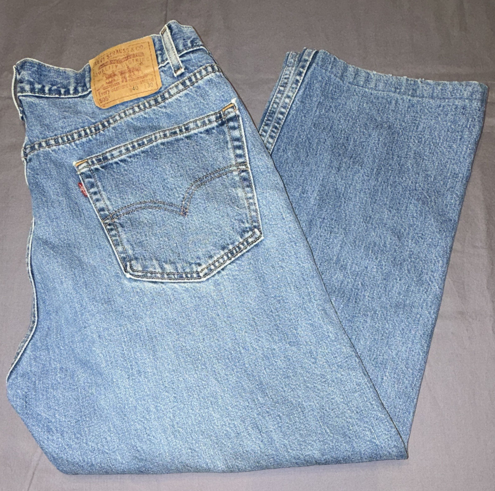 Vintage Levi’s Strauss 505 W40 L30 Men’s Blue Denim Jeans Straight Leg Med Wash