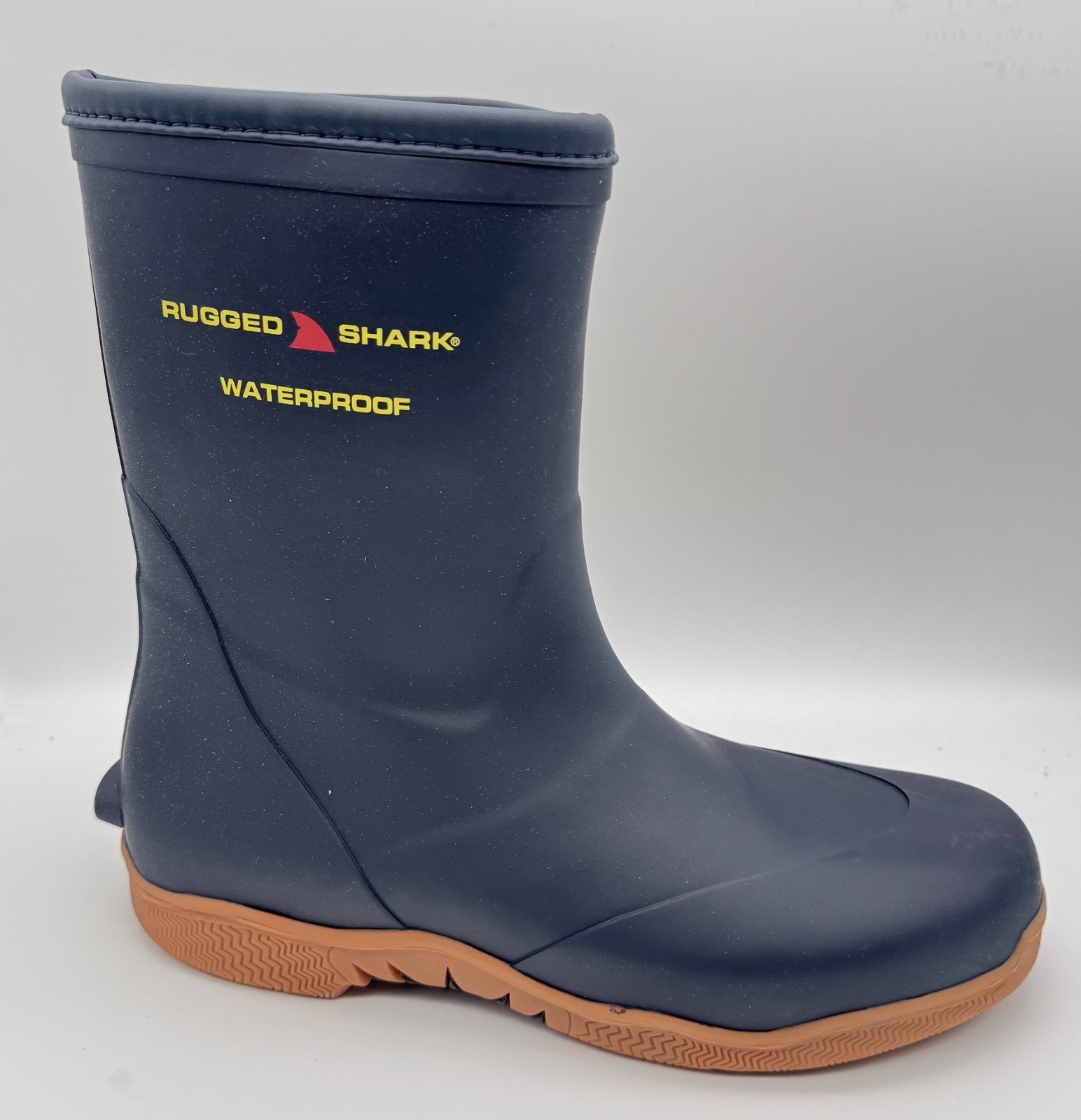 MENS RUGGED SHARK WATERPROOF DECK BOOTS /SHOES SIZE 11 BRAND NEW IN BOX!!
