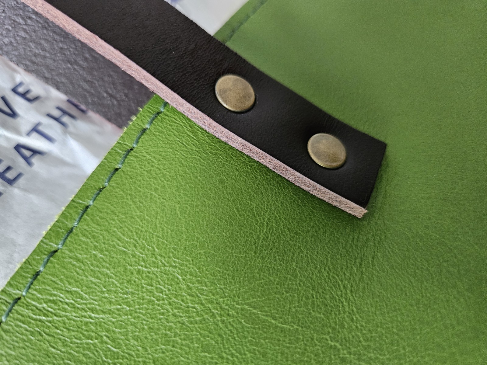 NEW Portland Leather Goods PLG Medium Zipper Tote Bag – Green Apple