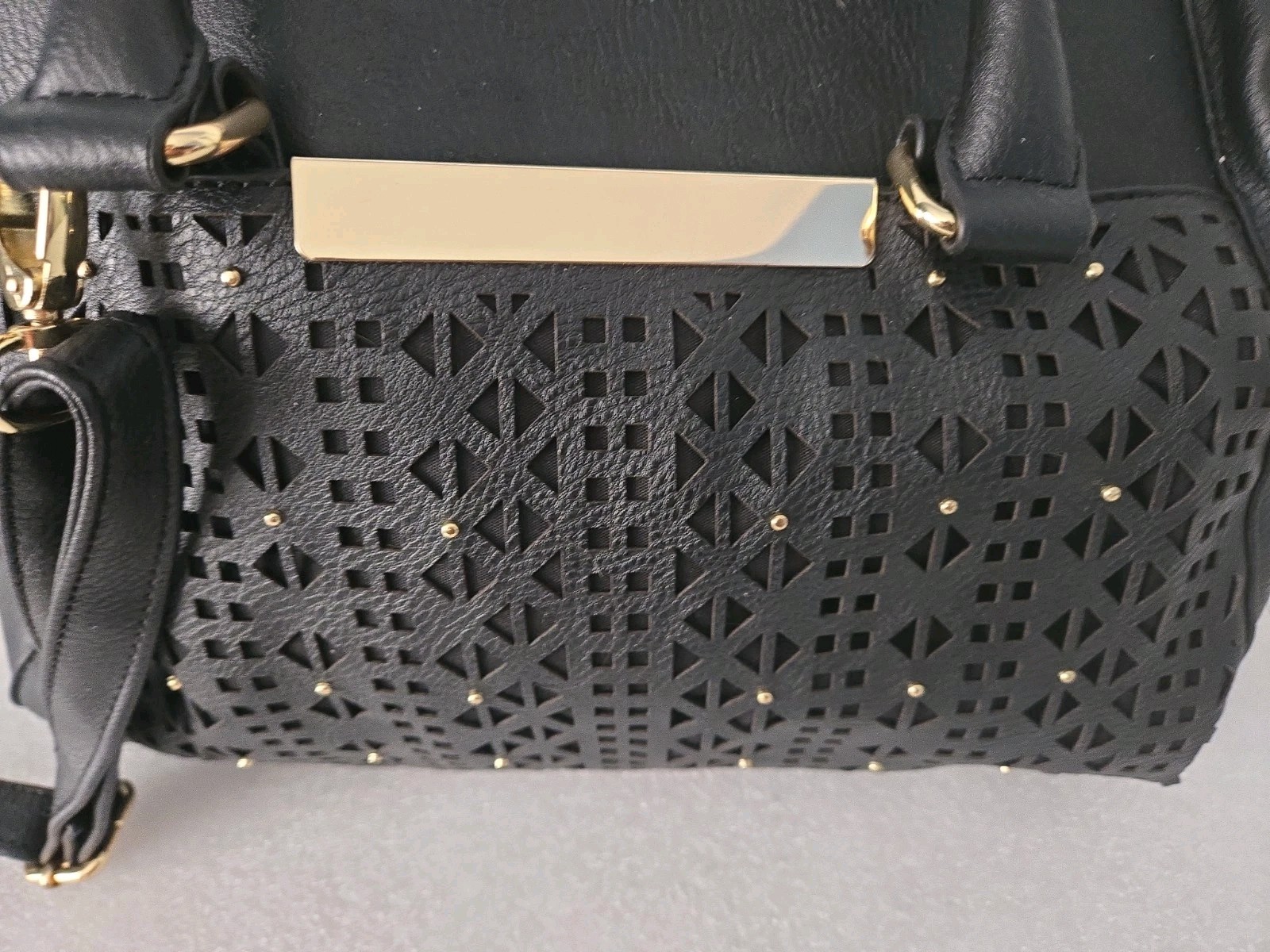 Apt. 9 Black Shoulder Bag Zipper Golden Accents Adjustable Strap Outer Pockets