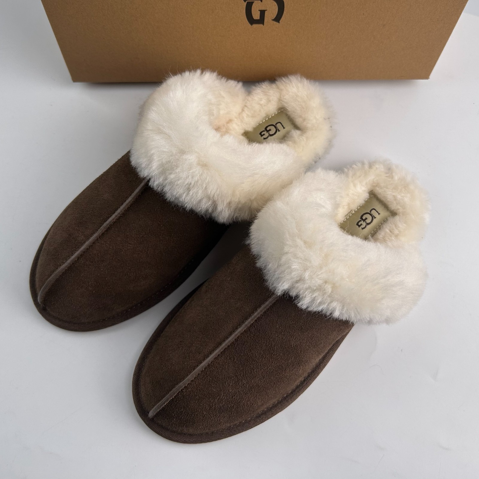 UGG Scuffette II Women’s Slipper Espresso Suede Upper Wool Lining Size 6-11 GIFT
