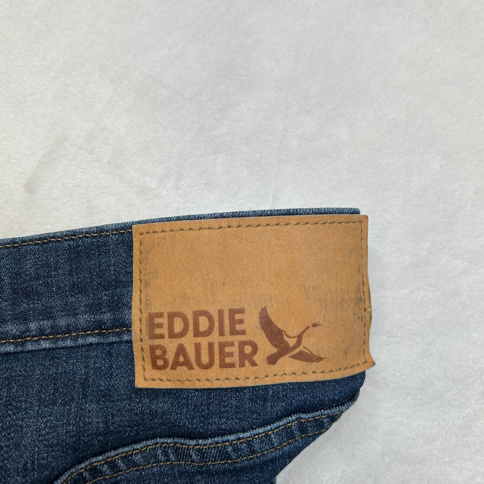 Eddie Bauer Denim Jeans Mens 30×29 (Tag 32×29) Blue Dark Wash Straight Fit