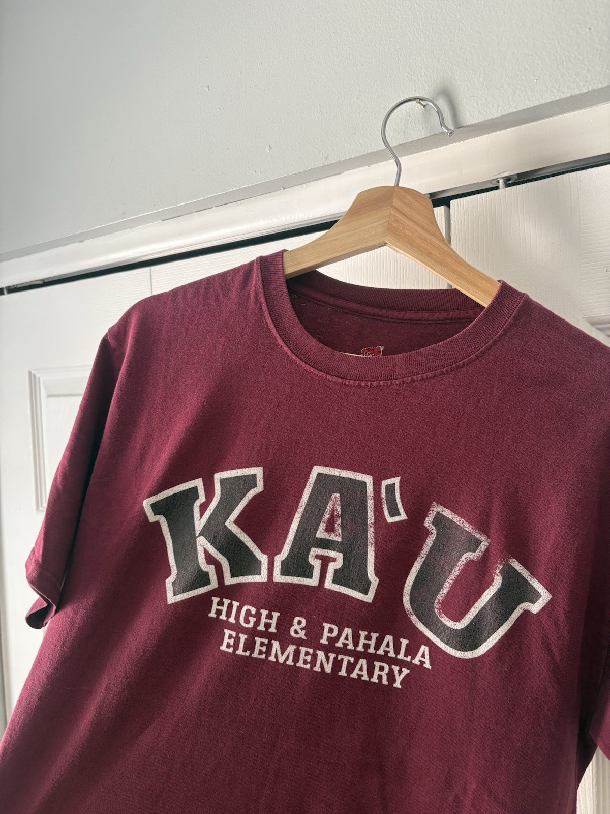Vintage Ka’u Elementary College Style Graphic T-Shirt Size M