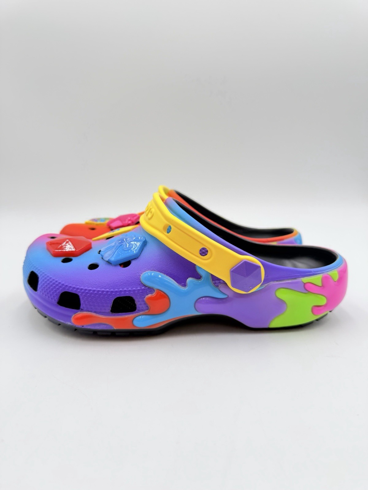 Crocs x Gushers Unisex Classic Clog Size 6M/8W |211487-90H|