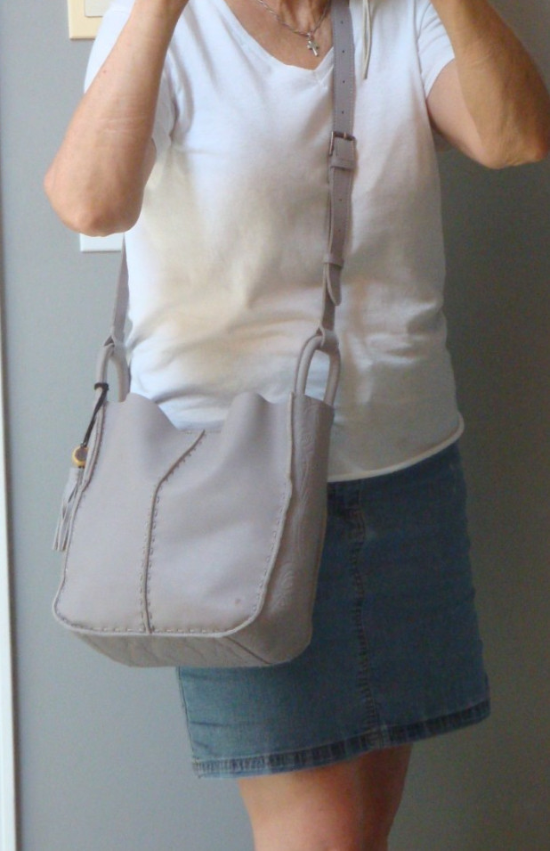 THE SAK Los Feliz Embossed Crossbody Gray Leather Boho Handbag Hippie Bag Fringe