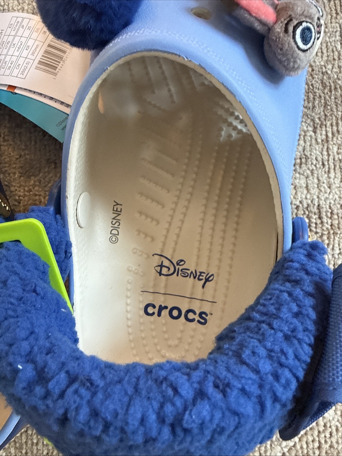 NWT Disney Crocs Zootopia Size W9 M7 With Original Pkg Jibbitz Charms Unisex