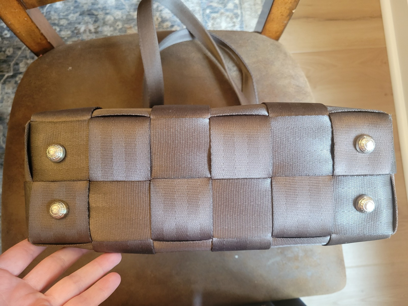 Harveys seatbelt bags Trelis brown large tote white pattern EUC