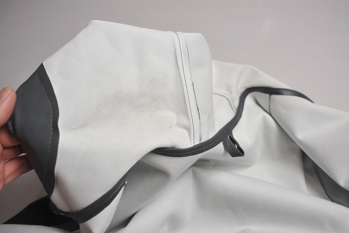 Mens STUTTERHEIM Stockholm Original Raincoat size S
