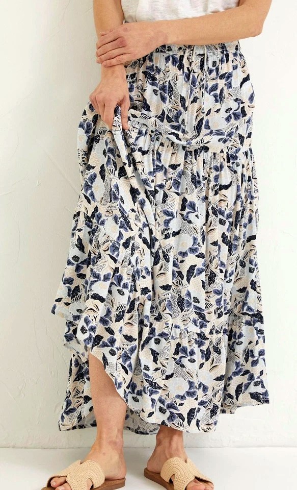 FatFace Fat Face Dark Blue & White Jayla Batik Floral Print Crinkle Skirt 16