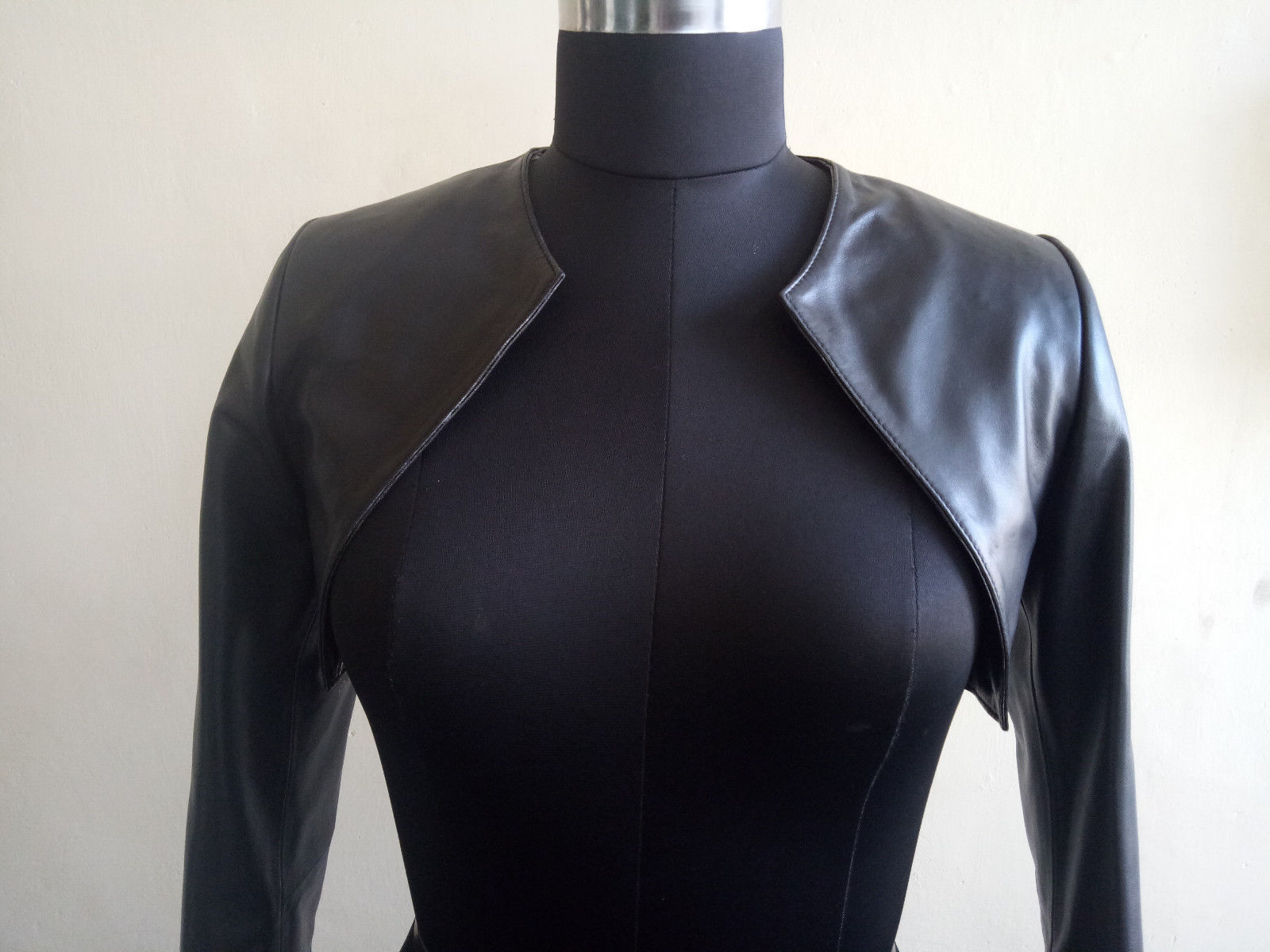Womens 100%Genuine Lambskin Leather Crop Moto Bolero Shrug Biker Jacket Slim-fit