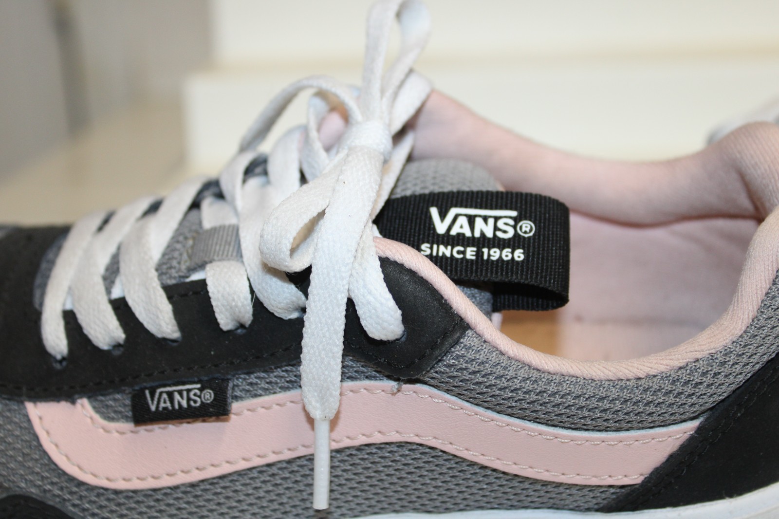 Vans® Off the Wall™ Pink & Gray Women’s Lace-Up Comfort Sneakers – Size 6