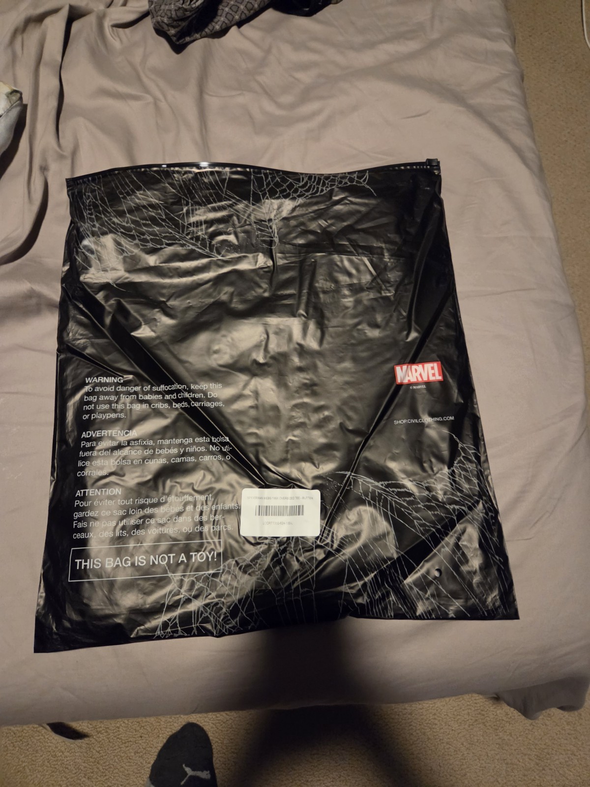 SPIDERMAN CIVIL REGIME MARVEL Spiderman Webs Oversized Tee Large