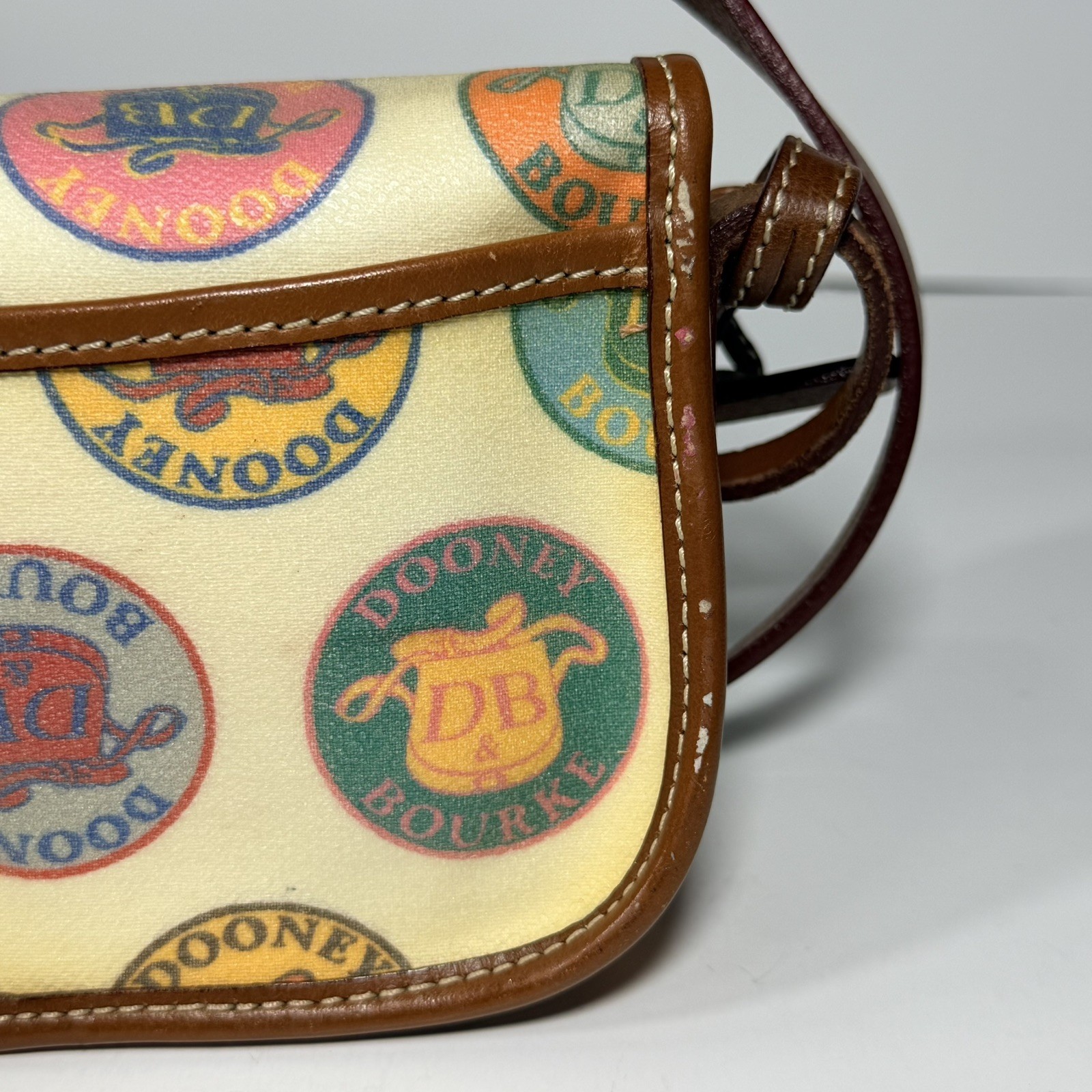 Vintage Dooney & Bourke Multicolor Crest Logo Pochette Shoulder Bag Y2K Leather