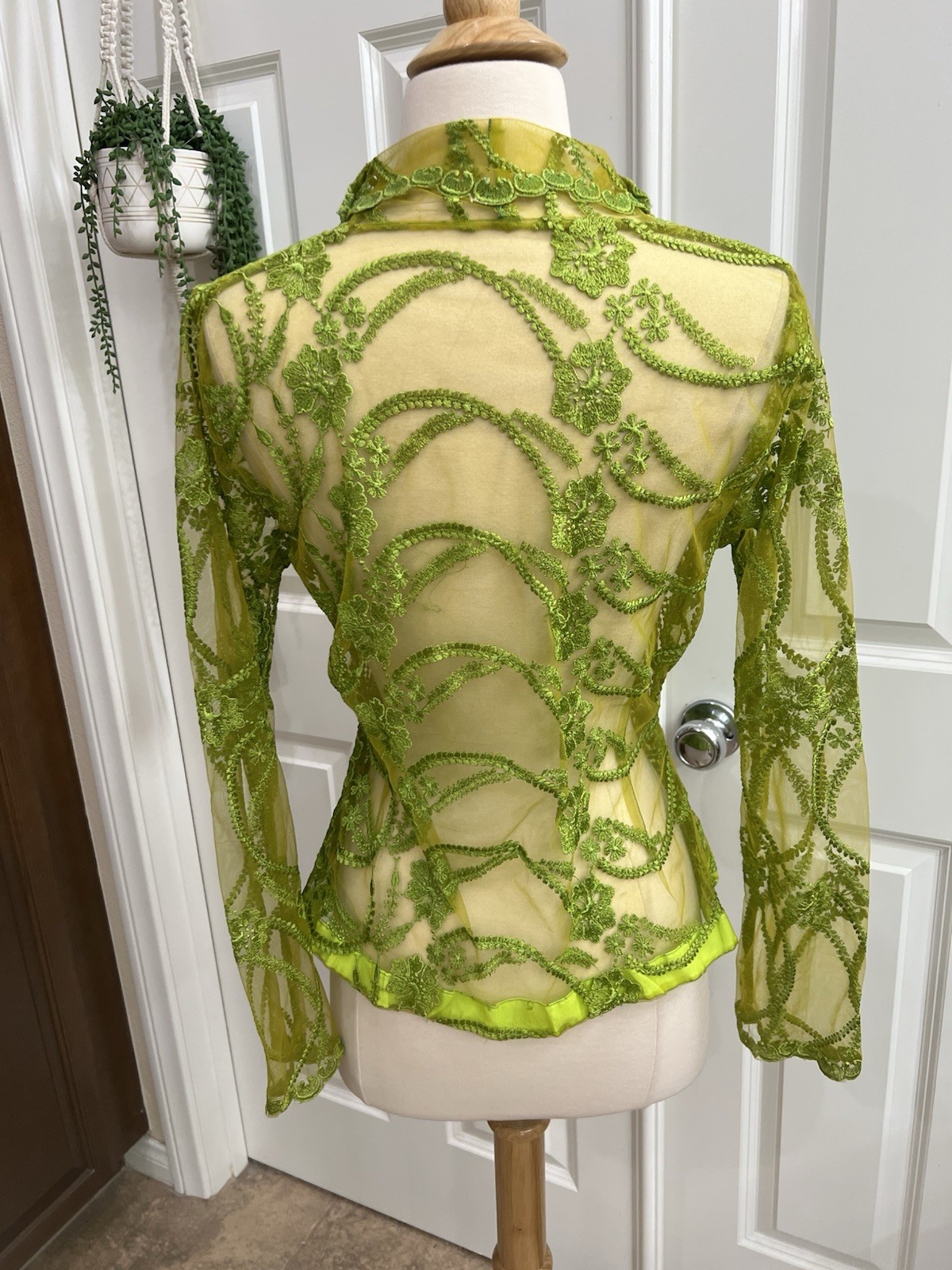 Vtg Whimsical Green Sheer Embroidered Lace Fairycore Boho Glam Open Front Sz M