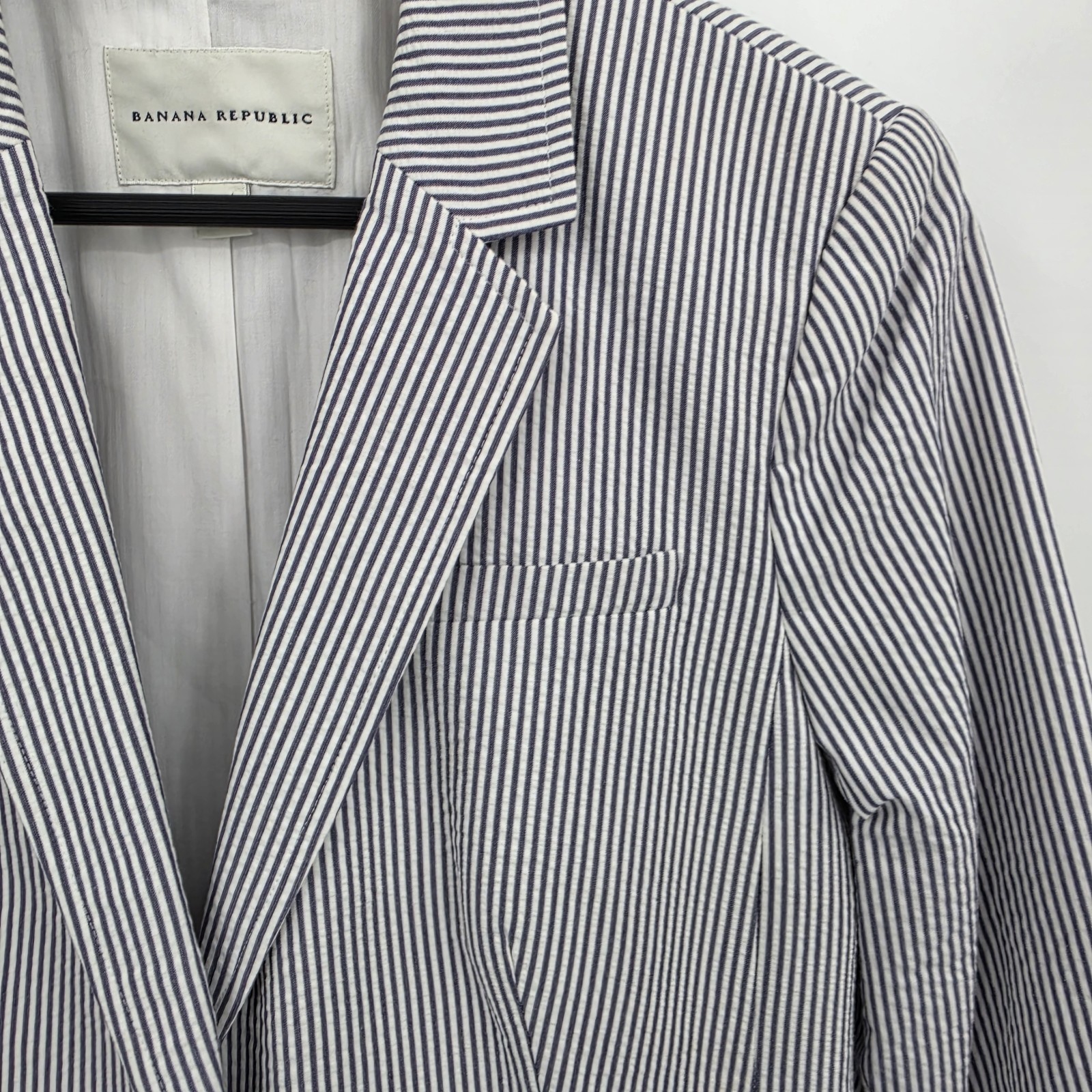 Banana Republic Seersucker Blazer Jacket Womens 12 Striped Coastal Preppy Cotton