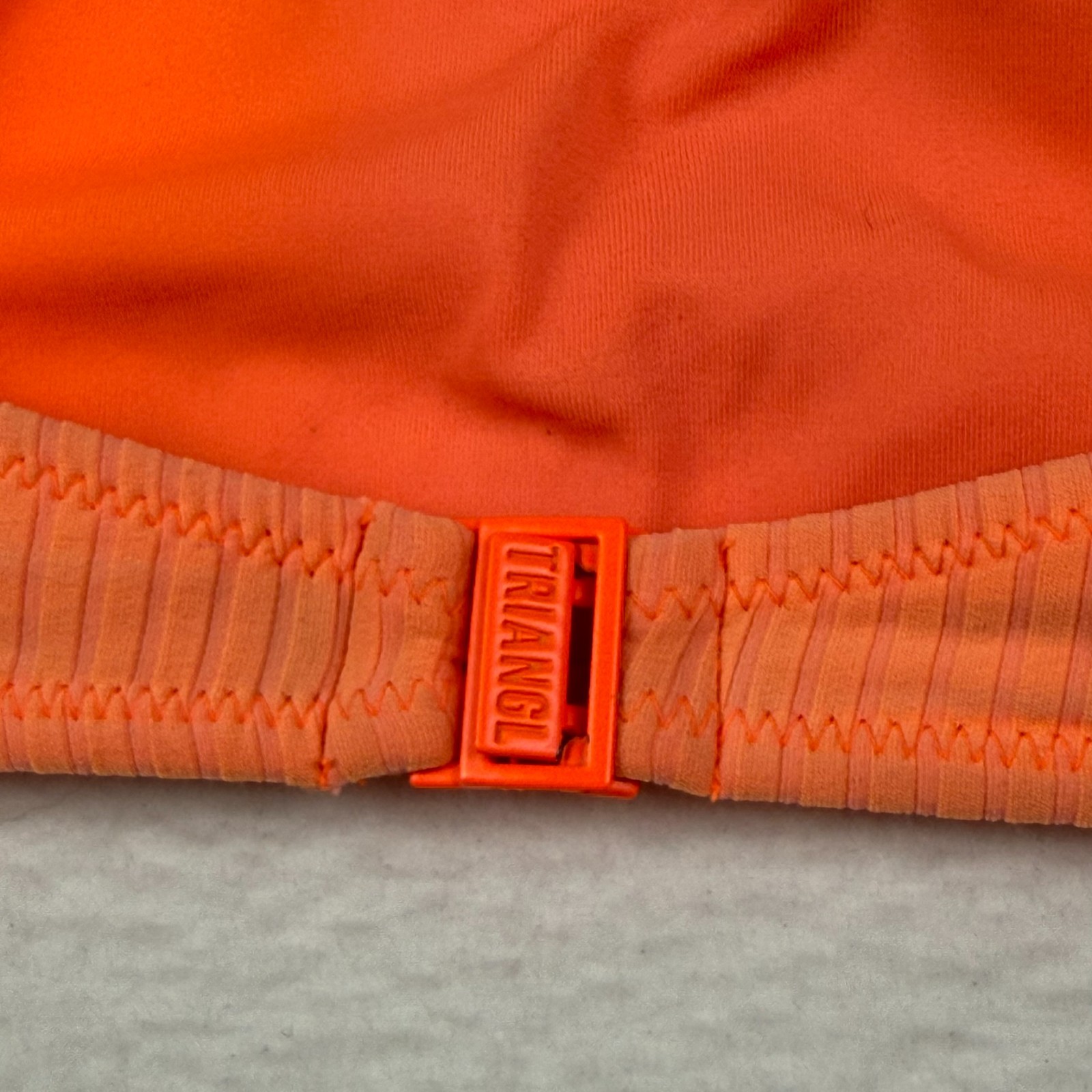 Triangl Bikini Top Women’s Size Medium Orange Adjustable Staps