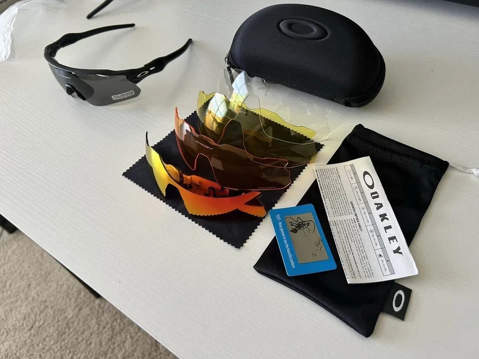 New Oakley Radar EV Path Polarized Prizm Black Frame Mirror/Chrome Len OO9208-08