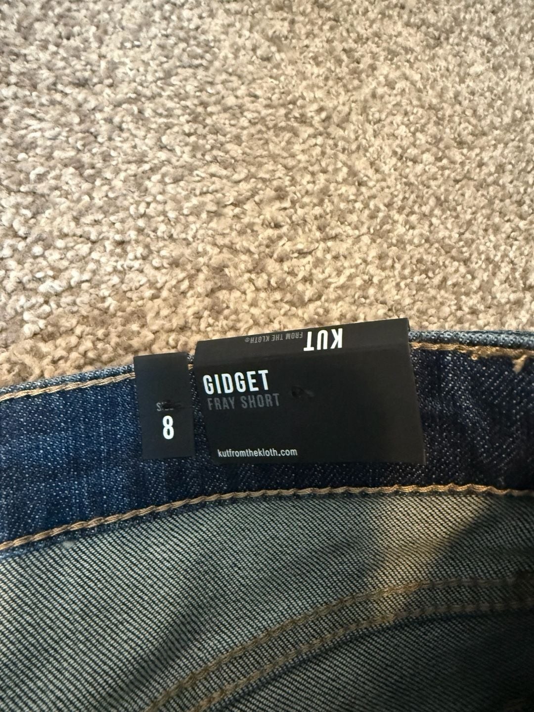NWT Kut From The Kloth Gidget Fray Denim Shorts Size 8