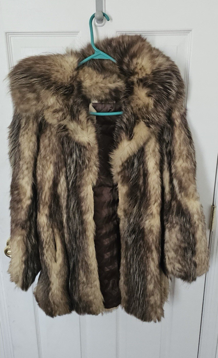 Revillon Boutique Women’s Juniors M Short Fur Coat Animal Print Hook & Eye