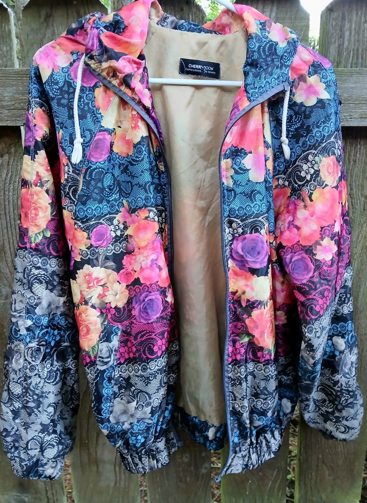 CHERRYBOOM Floral Windbreaker Jacket Women’s M, Hooded Zip, Lightweight, Multi