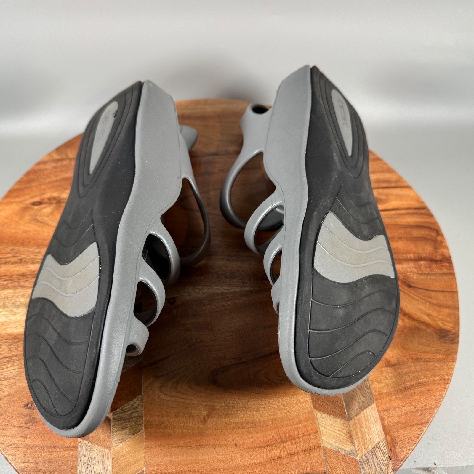 Aetrex Jillian Metallic Pewter Orthotic Comfort Sandals Womens 7 Water Friendly