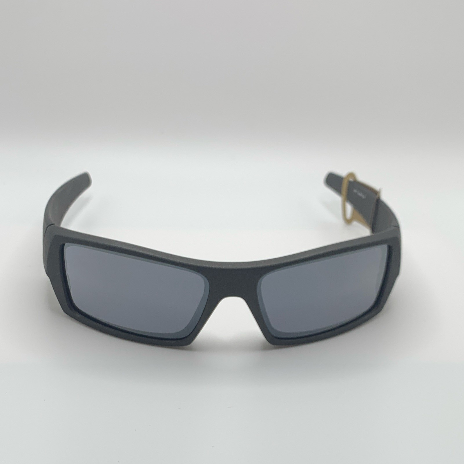 Oakley Gascan OO9014 Men’s Polarized Sunglasses Black Frame/Gray Lenses 128mm
