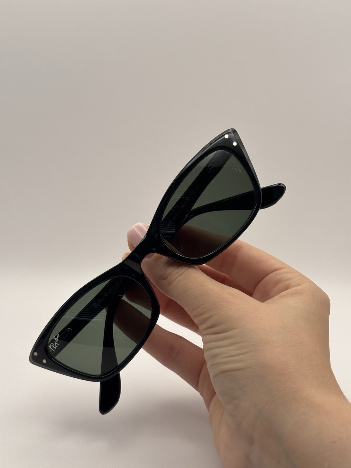 Ray-Ban RB2299 Lady Burbank Cat Eye Women’s Sunglasses Black/Green 140mm