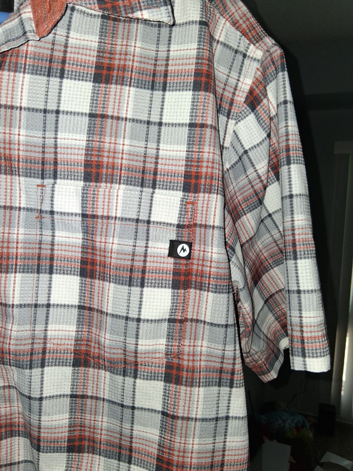 Marmot Men’s Plaid Short Sleeve Button-Up Shirt L/G Gray Orange White Woven