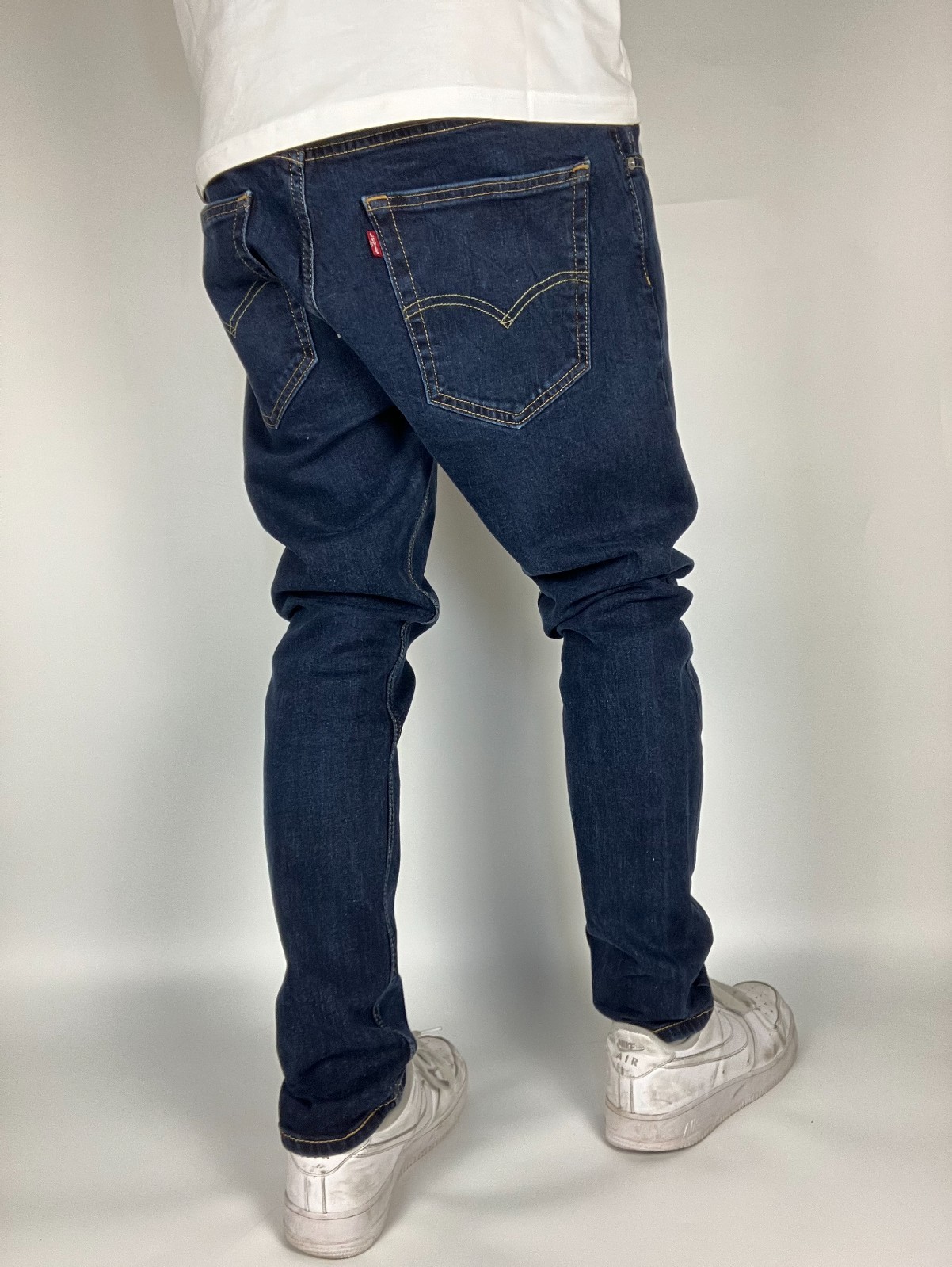 Vintage Levi’s 512 2000 Y2K Navy Blue Relaxed Fit Denim Jeans W36 L32
