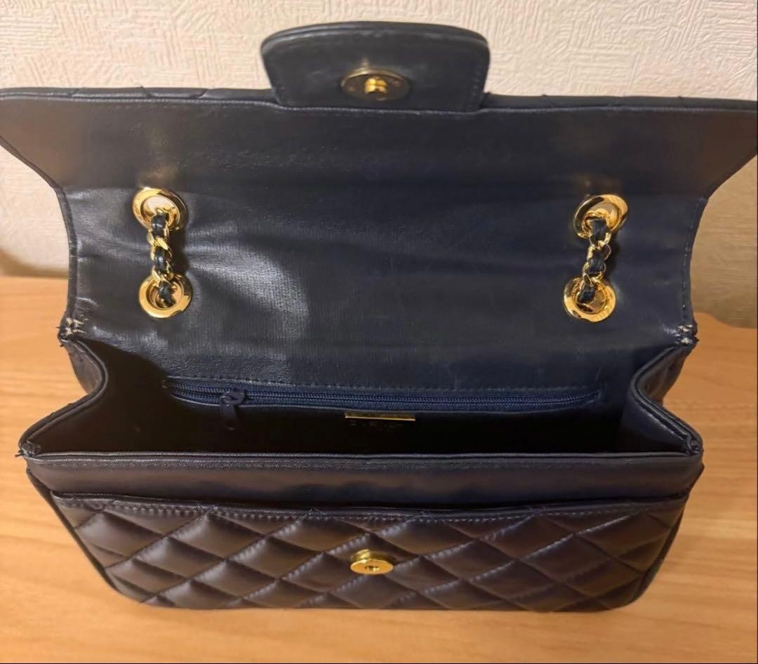 Givenchy Quilted Chain Shoulder Bag Authentic Dark Navy 4G Logo Hardware Vintage