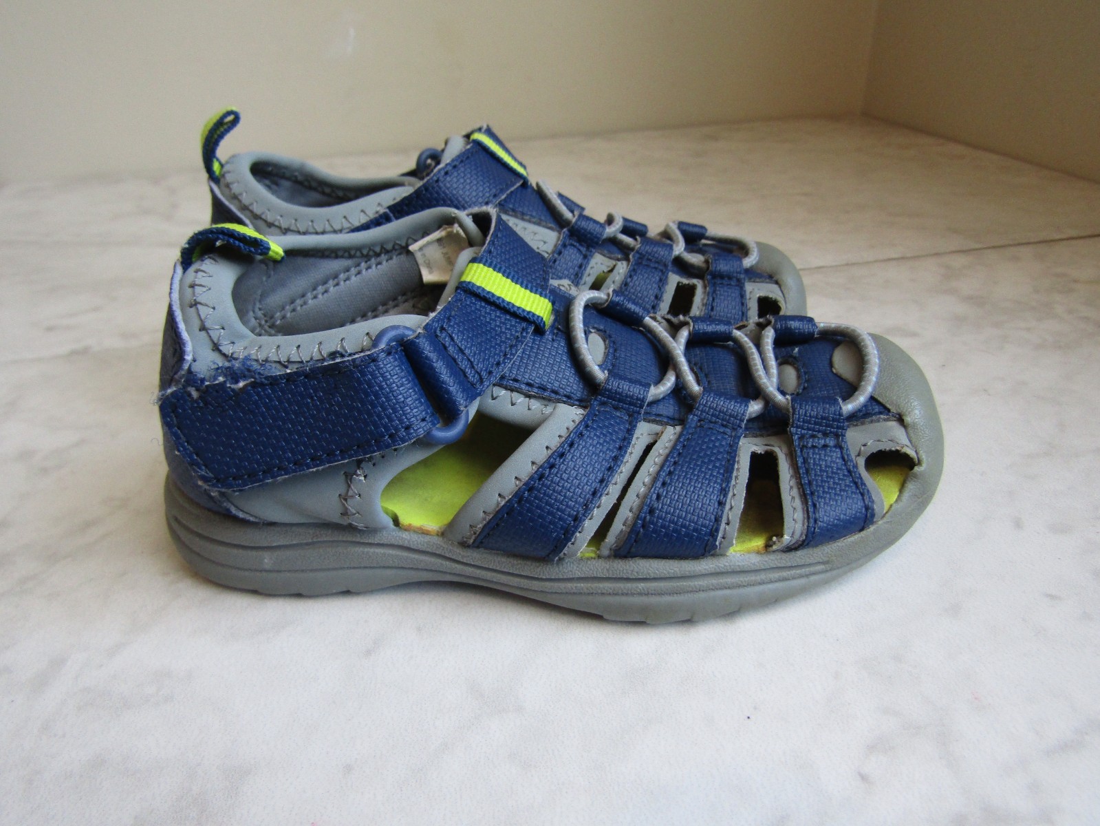 BULLFROGS JUMP BLUE RUBBER SOLE STRAP SCHOOL WALKING HIKING KIDS SHOES SIZE 10M