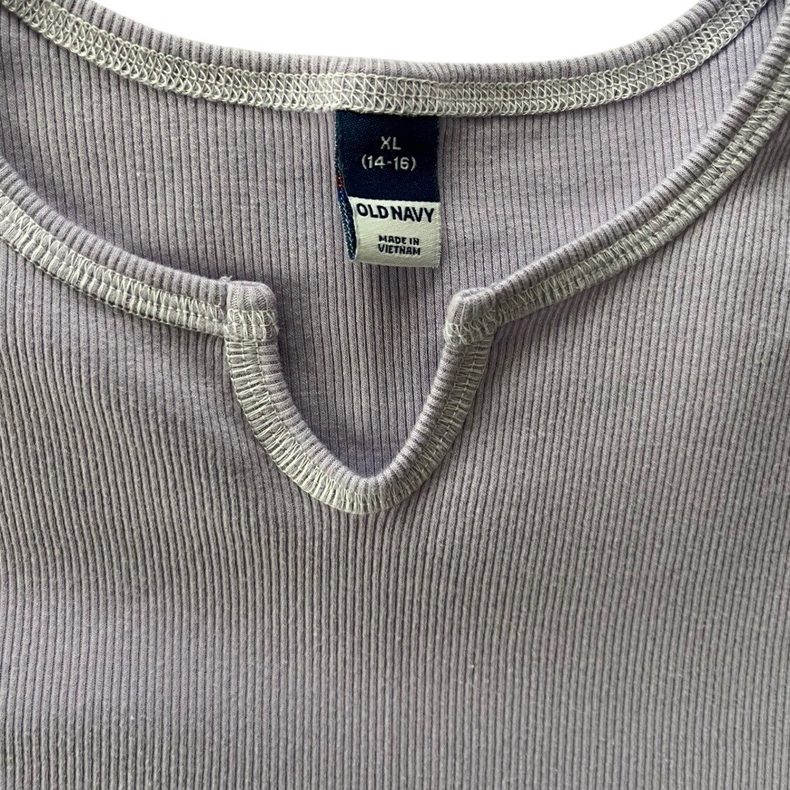 Old Navy Girls XL 14-16 Ribbed Short Sleeve Split Neck Tee Lavender Purple Shirt