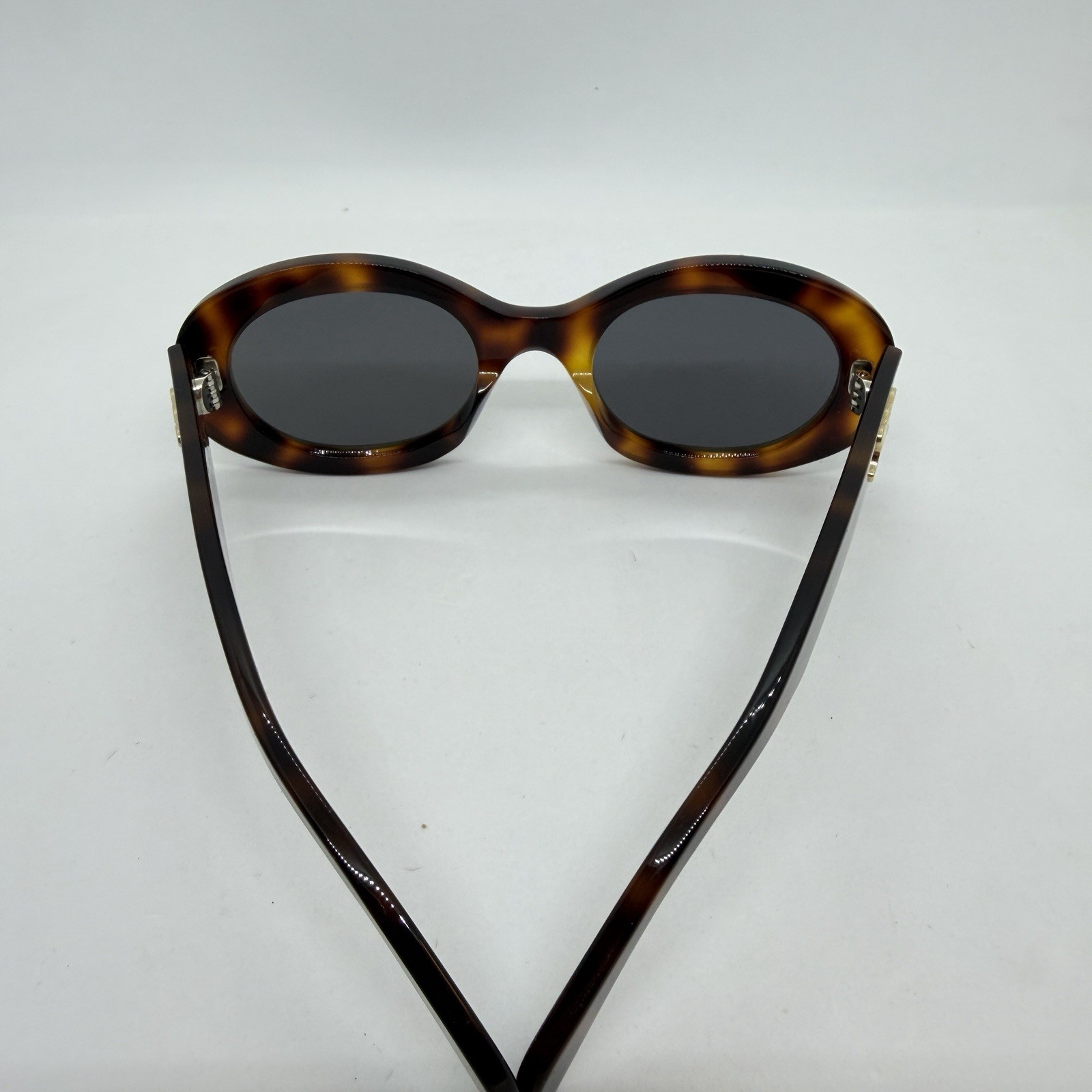 CELINE Triomphe women’s oval sunglasses + hard case +bag 52mm CL40194U Tortoise